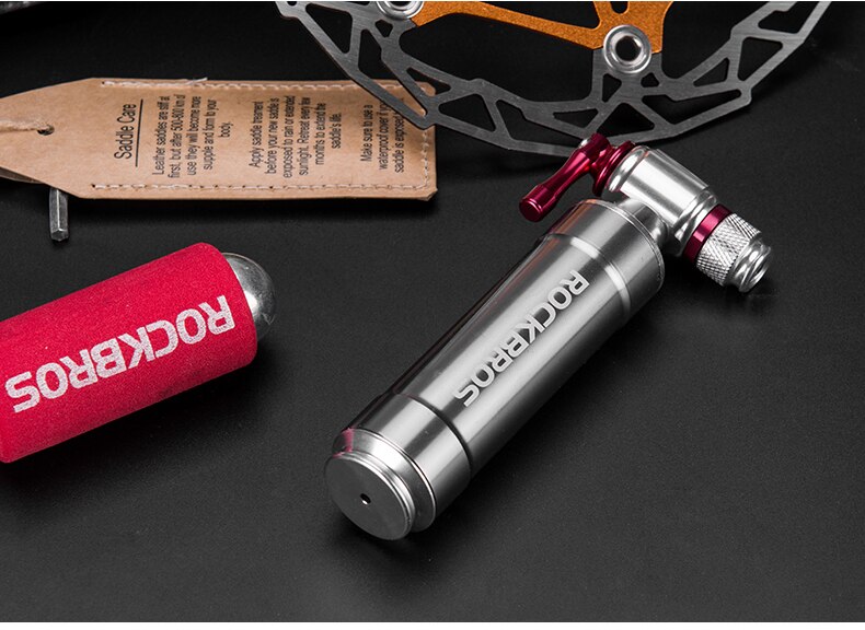 Mini Bicycle CO2 Pump with Insulation Sleeve